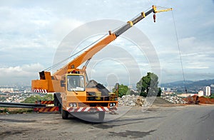 Mobile crane in operation2 photo