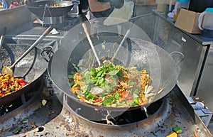 Mobile kitchen vegetable Wok Cooking