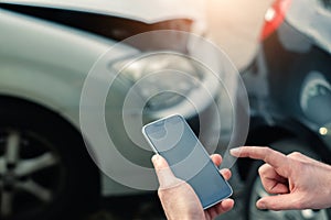 Mobile phone help calling after a car accident