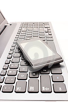 Mobile phone with laptop keyboard
