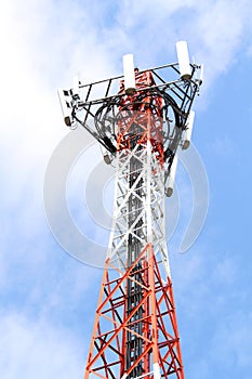 Mobile phone mast antenna