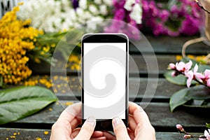 Mobile on primaveral table