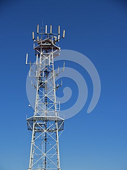 Mobile radio base tower