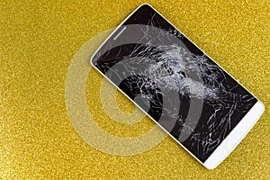 Mobile Smart Phone with cracked screen maintenance