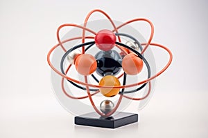 Model of an atom on a white background.