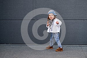 Model child hip-hop.baby in a baseball cap.