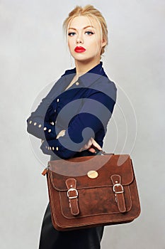 Model holding bag