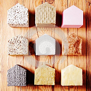 Model Houses with Various insulation on the Table