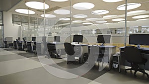 4K. Modern computer class in the library