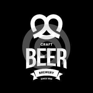 Modern craft beer drink vector logo sign for bar, pub, store, brewhouse or brewery isolated on black background