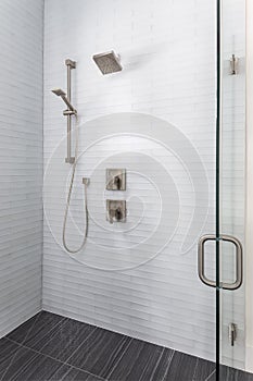 Modern and Elegant Shower and Bathroom Fixtures