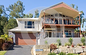 Modern highset house