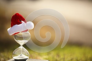 Modern Hourglass and Christmas tree