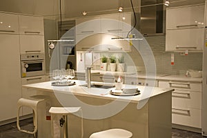 Modern kitchen interiors design photo