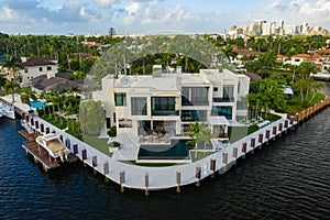 Modern luxury mansion Fort Lauderdale FL photo