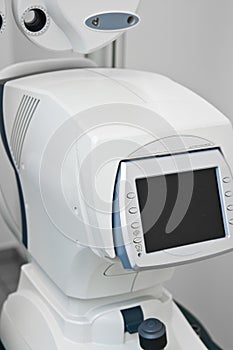 Modern optometrist dopter