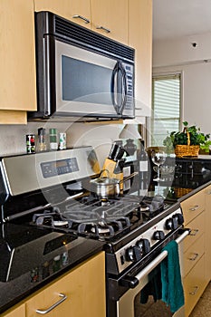 Modern oven and cooktop