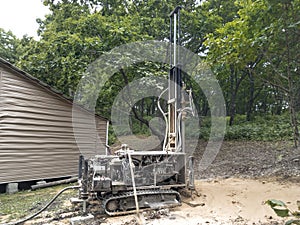 Modern rotary drill rigs bore water well