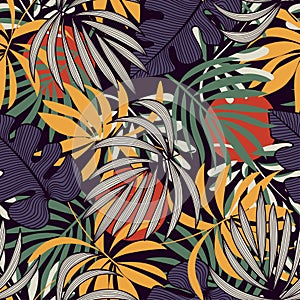 Modern seamless pattern with tropical plants. Fashionable texture design, textile, fabric, printing. Original plants. Tropical lea