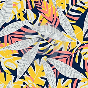 Modern seamless pattern with tropical plants. Fashionable texture design, textile, fabric, printing. Original plants. Tropical lea