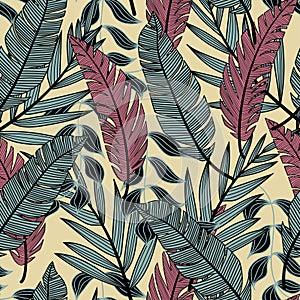 Modern seamless pattern with tropical plants. Fashionable texture design, textile, fabric, printing. Original plants. Tropical lea