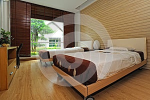 Modern Spacious Bedroom