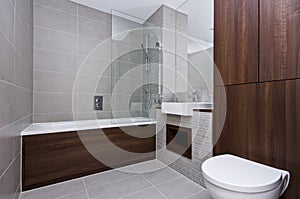 Modern three piece bathroom suite photo