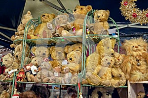 Modern and Vintage Teddy Bears for sale.