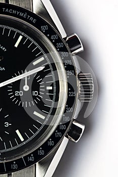 Modern Watch, Close-up