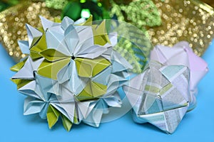 Modular origami, cherry blossom and sonobe ball