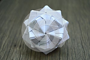 Modular origami, sonobe ball