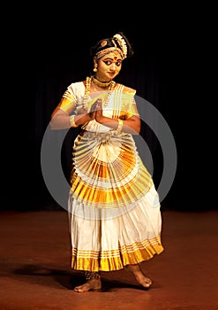 Mohiniyattam (Dance of enchantress) performer