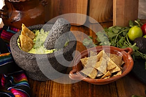 Molcajete Guacamole and Nachos