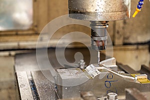 The mold and die manufacturing process by CNC milling machine