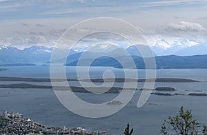 Molde, a town and municipality in MÃ¸re og Romsdal county, Norway