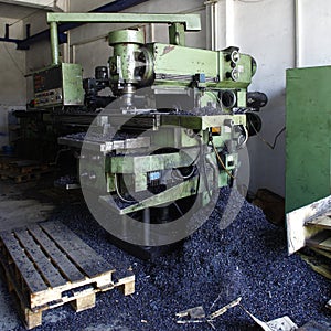 Molding machine