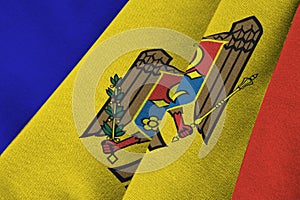 Moldavsko vlajka velký přehyby mávání z blízka světlo uvnitř. oficiální symboly a barvy v reklamní formát primárně určen pro použití na webových stránkách 