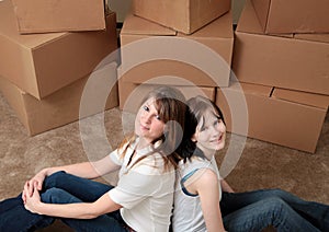 Mom and daughter moving in