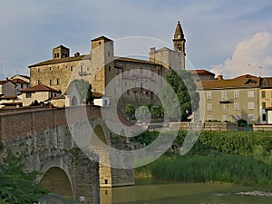Monastero Bormida and its bridge