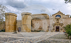 Monastery of Santa Maria de Poblet overview