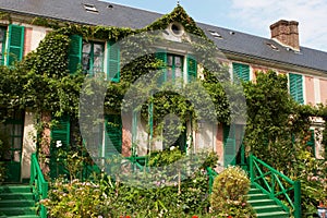 Monet's house img