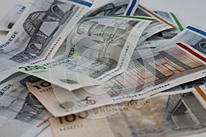 Money bills with different motives of Danish bridges