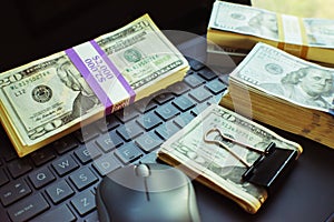 Money Made Online Through Day Trading, Swing Trading, Forex, Royalties From Digital Products And Dividends