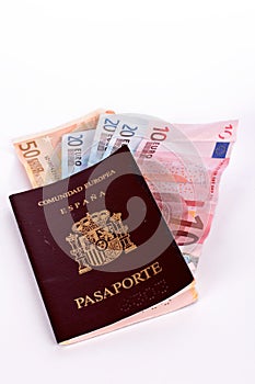 Money in the Spanish passport