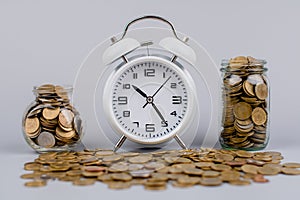 money and working time of money and time Wage stream, funds, coin bank