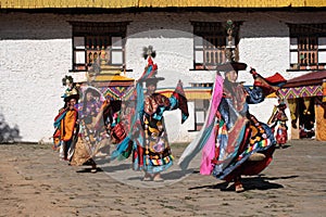 Mongar Tsechu, Black Hat Dancer