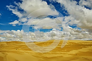 Mongolia. Sands Mongol Els