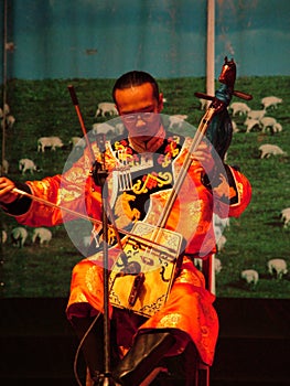 Dances playing-Mongolian song and dance performances