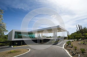 Mongui Maduro Library