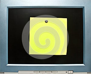 Monitor with a note